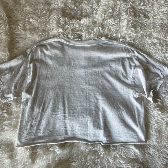 RAW CUT DAISY EMBROIDERED WHITE CROP TEE /// JOHN GALT BRANDY MELVILLE - Picture 6 of 6